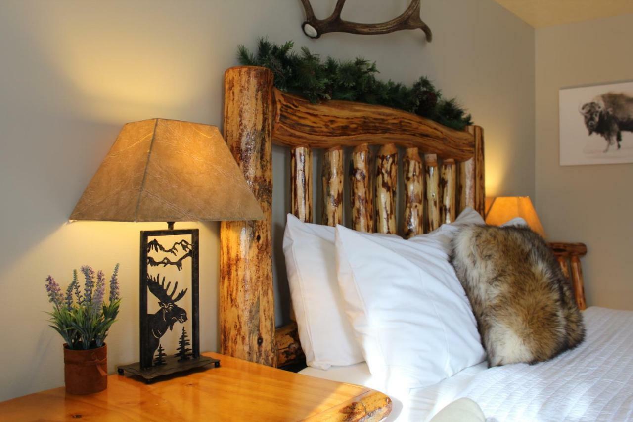 The Evergreen West Yellowstone Extérieur photo